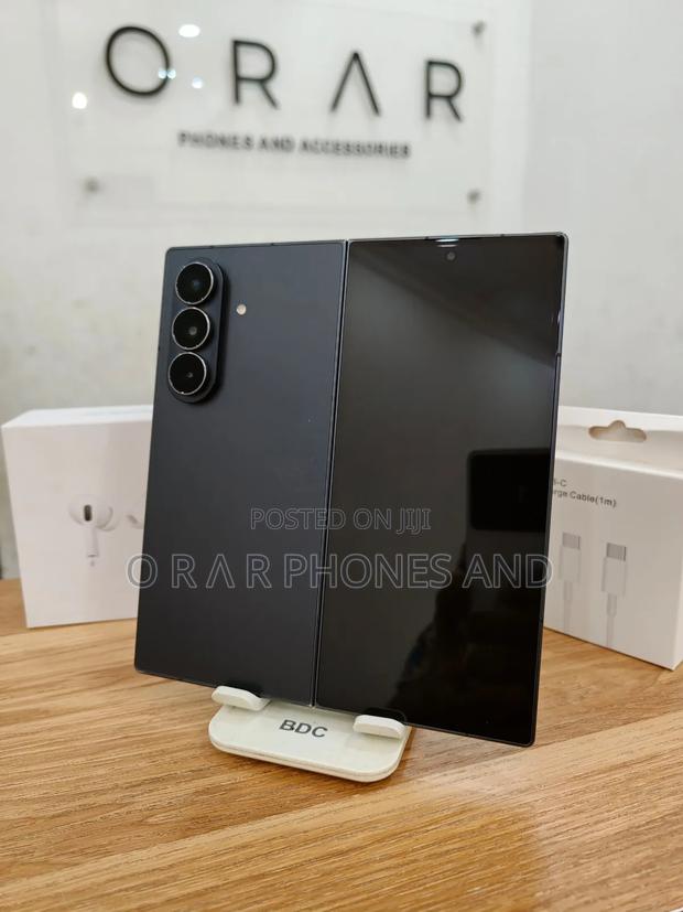 Samsung Galaxy Z Fold7 512 GB Black · Photo 3
