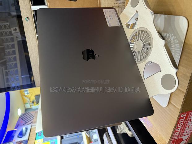 Laptop Apple MacBook Air 2020 M1 16GB Apple M1 SSHD (Hybrid) 512GB · Photo 4