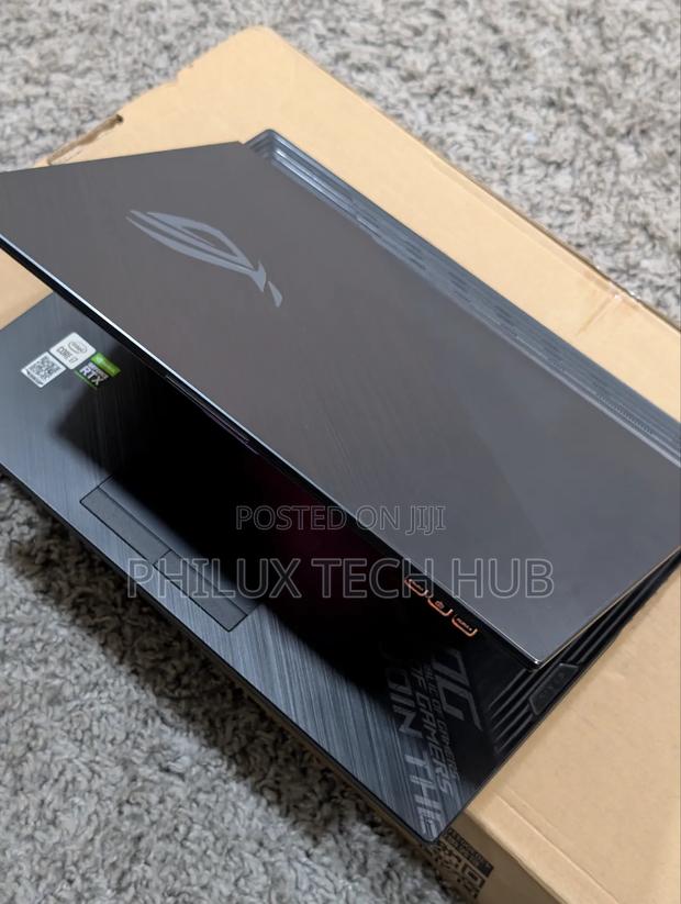 Laptop Asus ROG Strix G15 G512 24GB Intel Core i7 SSD 512GB · Photo 7