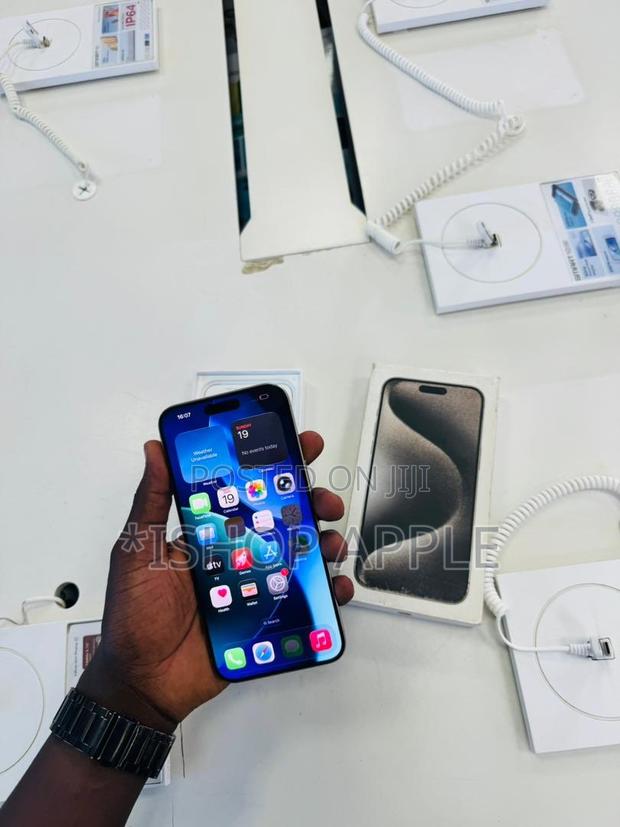 Apple iPhone 15 Pro Max 256 GB