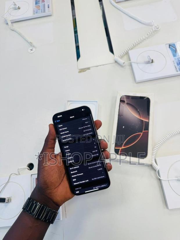 Apple iPhone 16 Pro Max 256 GB · Photo 3