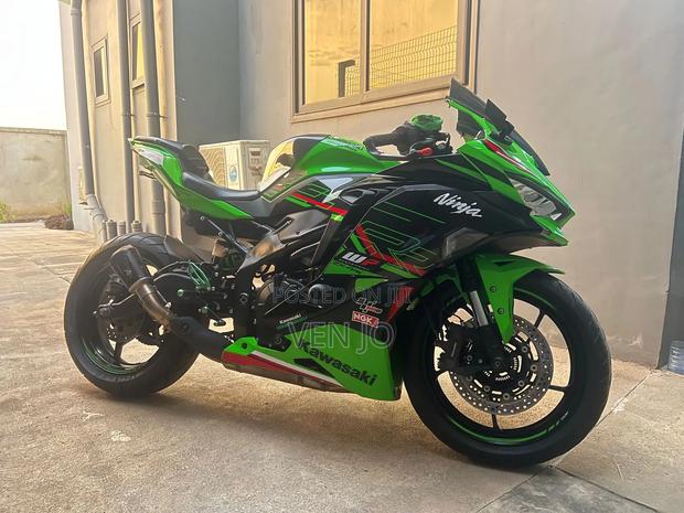 Kawasaki 2024 Green · Photo 4