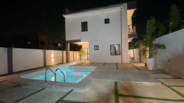 5bdrm House in Nmai-Dzorn for sale · Photo 1