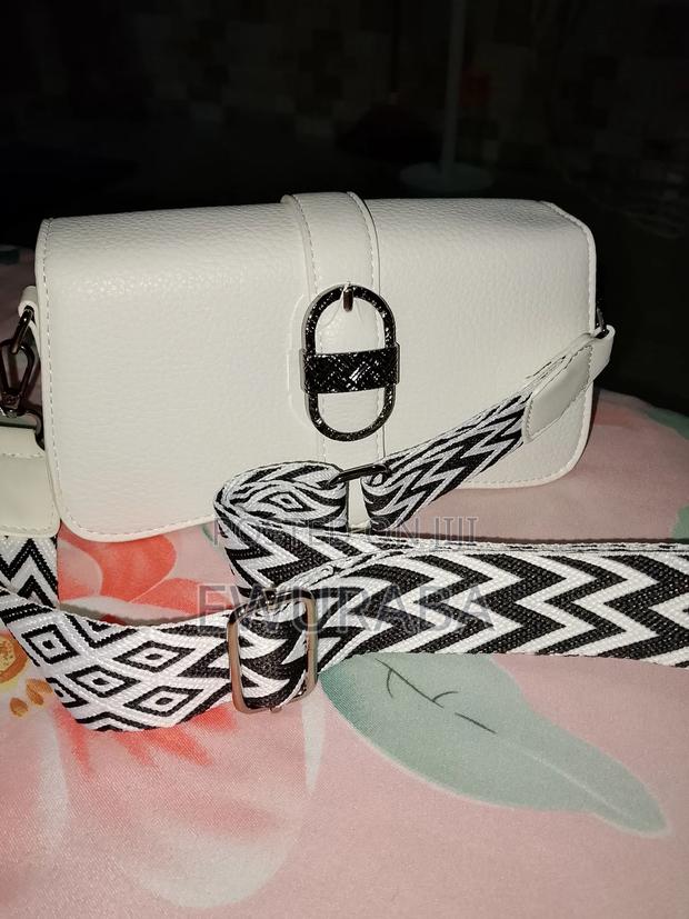 Black Friday Sales Ladies Designer Outing Bags · Photo 3