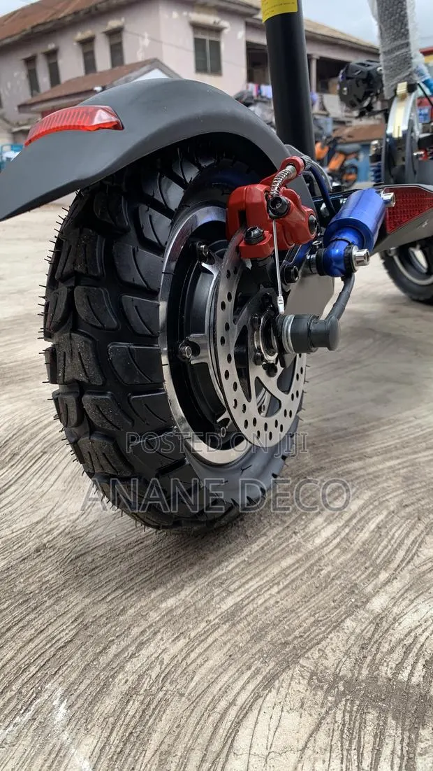 New BSA Gold Star 2023 Red · Photo 7