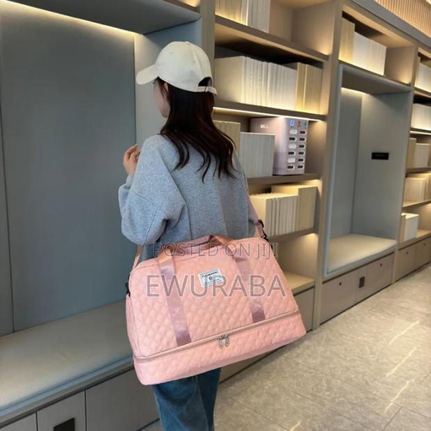 Expandable Travel Luggage Bag · Photo 7