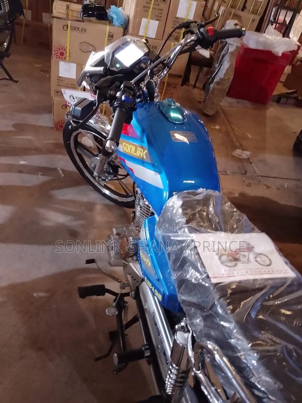 New Royal RY125 2025 · Photo 1