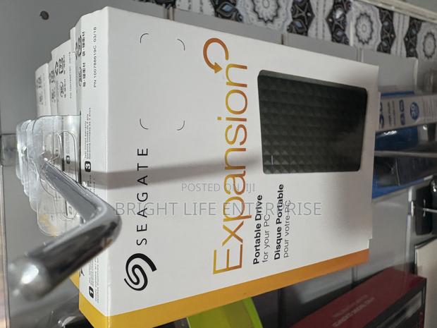 Seagate Expansion Portable Case · Photo 2