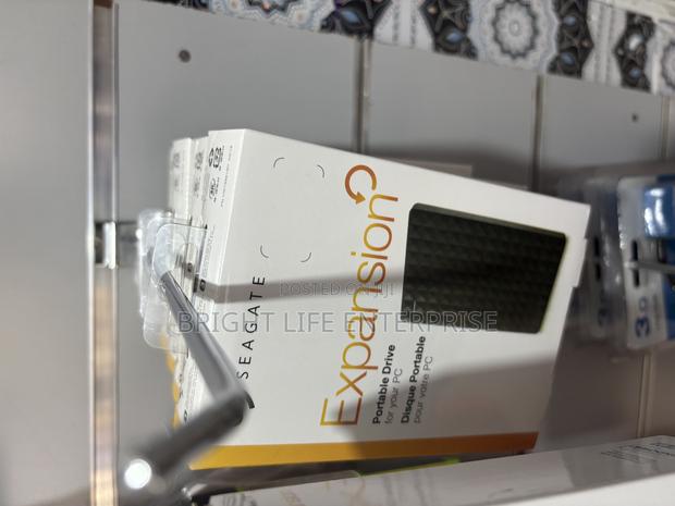 Seagate Expansion Portable Case · Photo 1