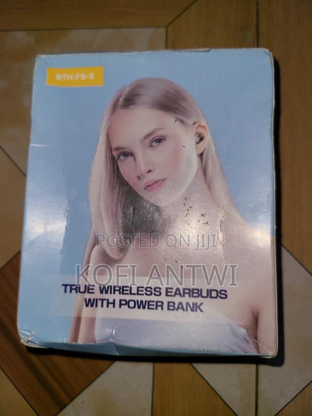 Tws F9 Wireless Earbuds · Photo 2