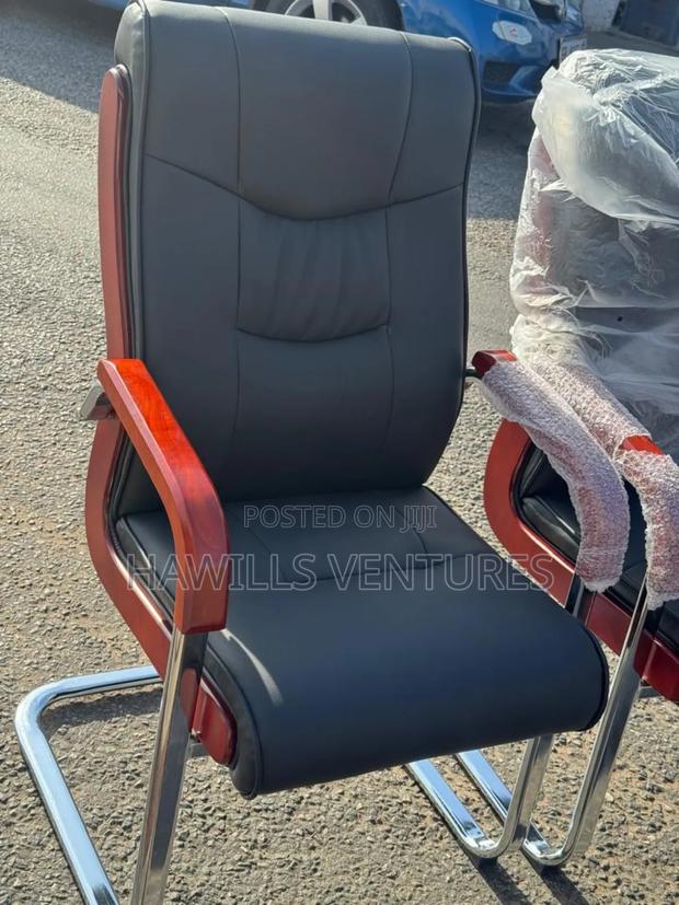 Office Visitor Chair · Photo 1