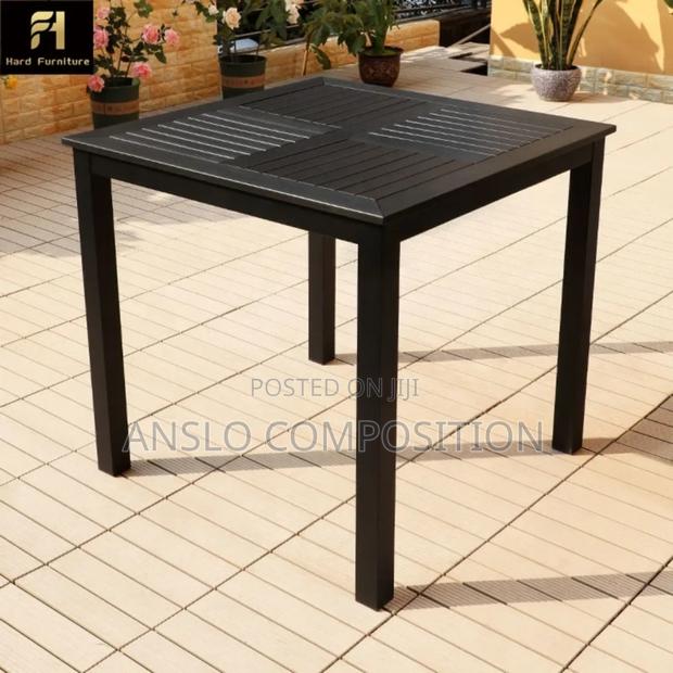 Outdoor Waterproof Table · Photo 1