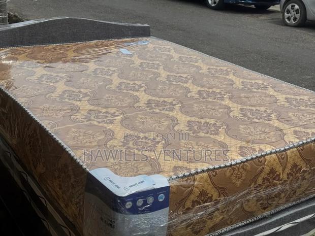 8 Inches Mattress · Photo 1
