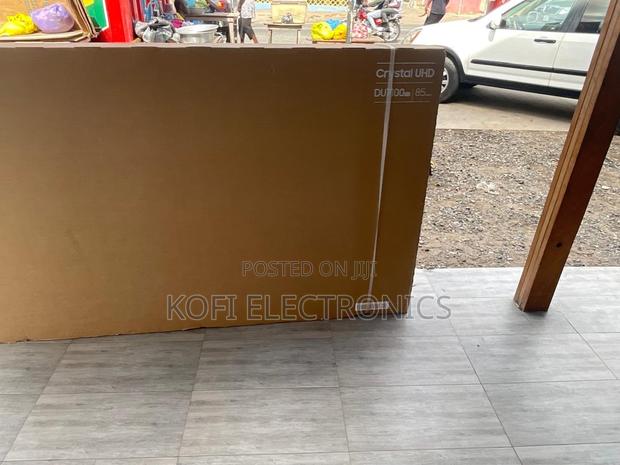 The Colossal Beauty Samsung 85” Uhd Smart Tv · Photo 1
