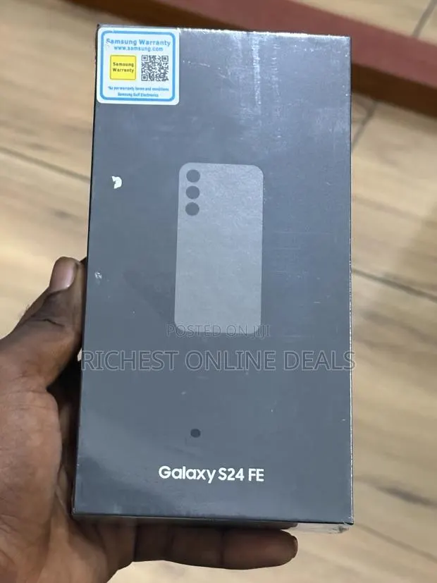 New Samsung Galaxy S24 FE 128 GB Black · Photo 1