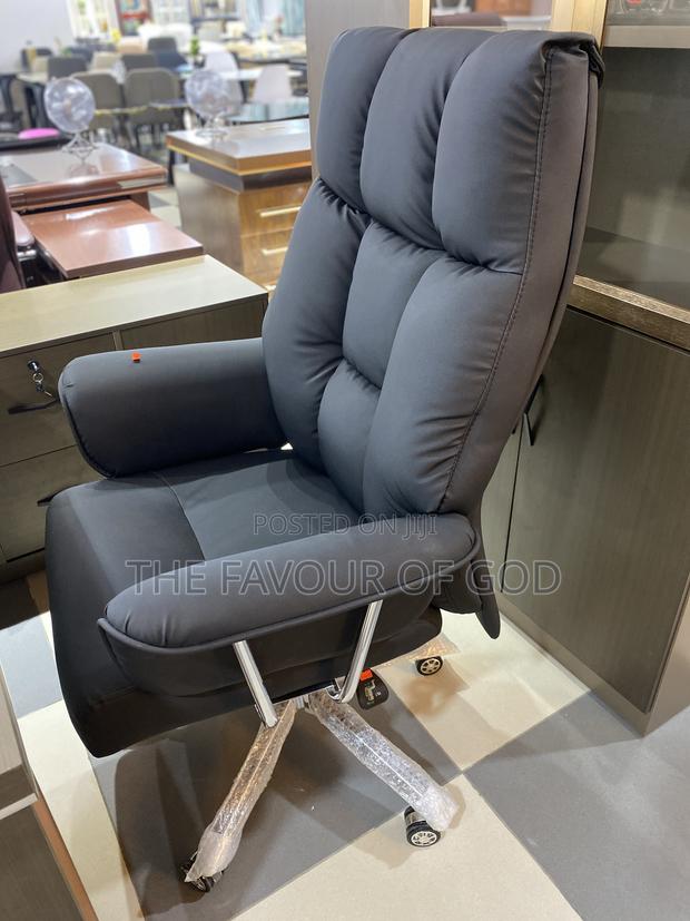A Well Built Office Chair · Photo 2