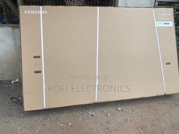 Samsung 98” Grandmaster Uhd Vintage Prestige Edition · Photo 2