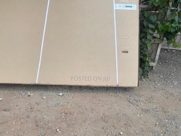 Samsung 98” Retromajesty Ultra Hd Supreme Legacy Model · Photo 2