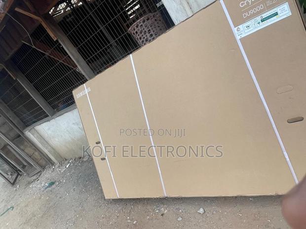 Samsung 98” Oldestate Ultravision Theatre Royale Edition · Photo 2