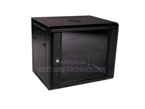 9u Cabinet With Fan · Photo 1