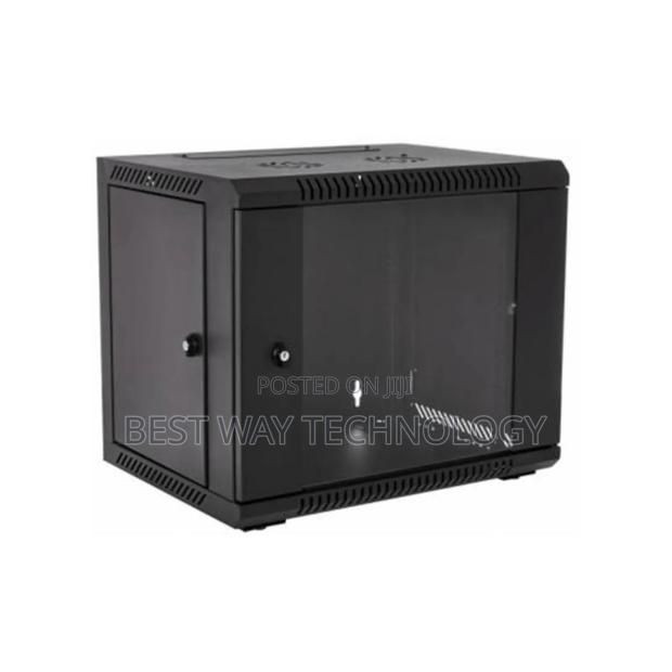 9u Cabinet With Fan · Photo 2