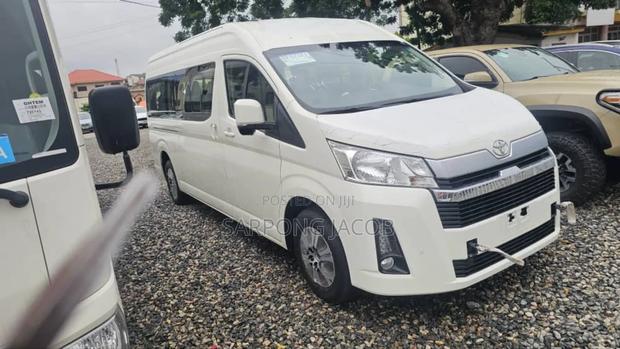New Toyota HiAce 2025 White · Photo 2