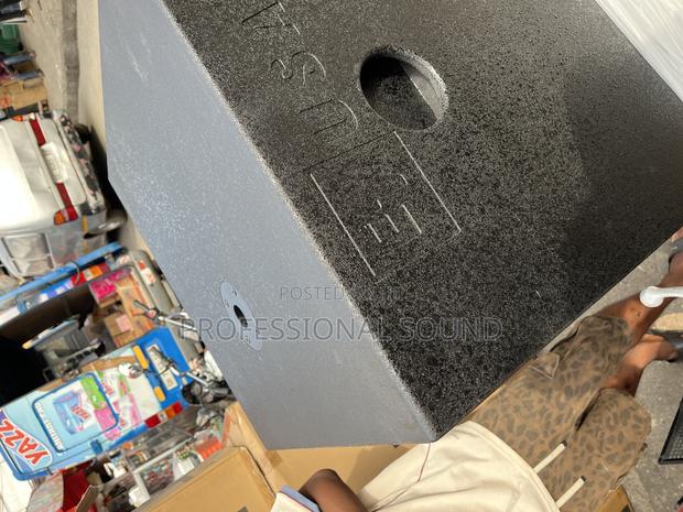 Electro-Voice (Ev) Professional Audio Single Bass Speaker · Photo 4