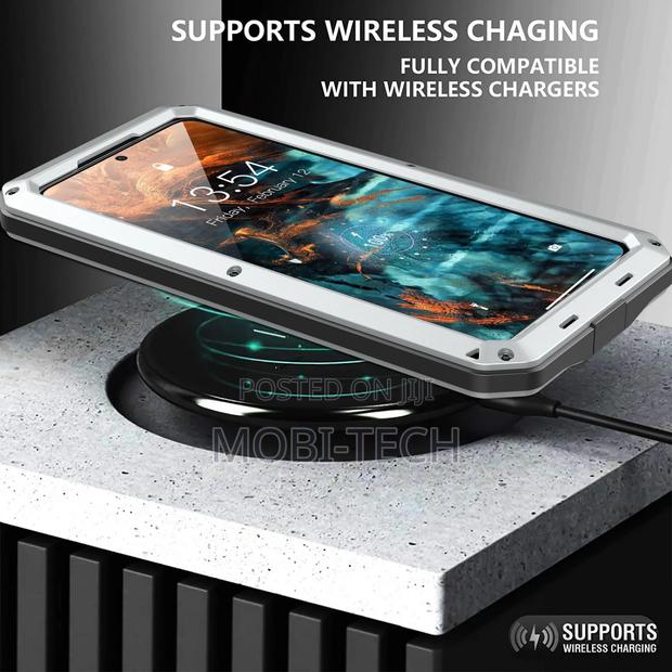 Heavy-Duty, Shockproof Metal Case for Samsung Galaxy S21+ (Plus) 5g · Photo 2