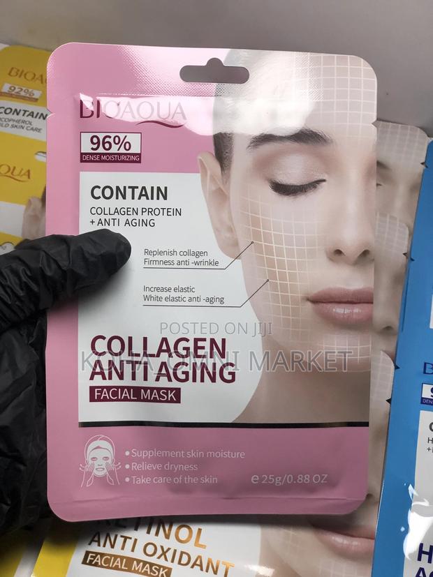 10 PCS Medicated Face Sheet Masks · Photo 2