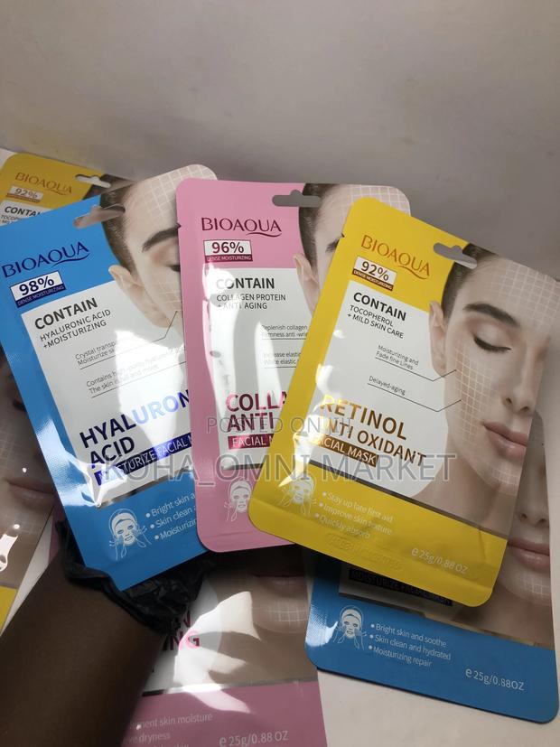10 PCS Medicated Face Sheet Masks · Photo 5