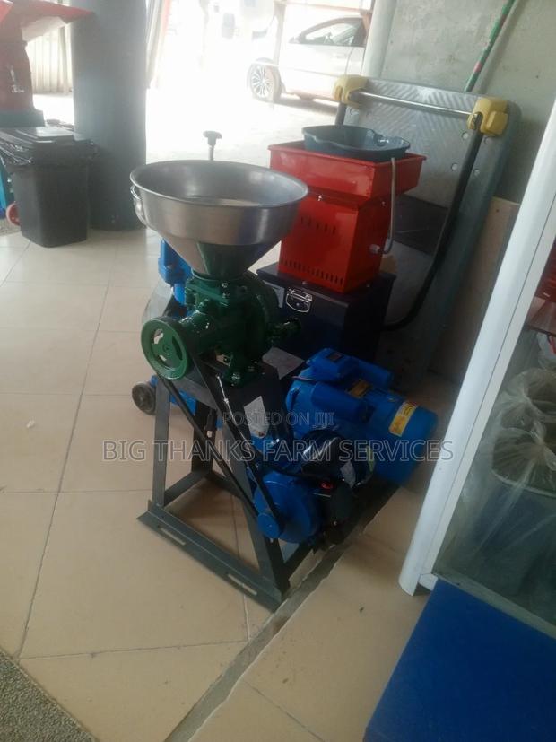 Cute Corn Milling Machine · Photo 1