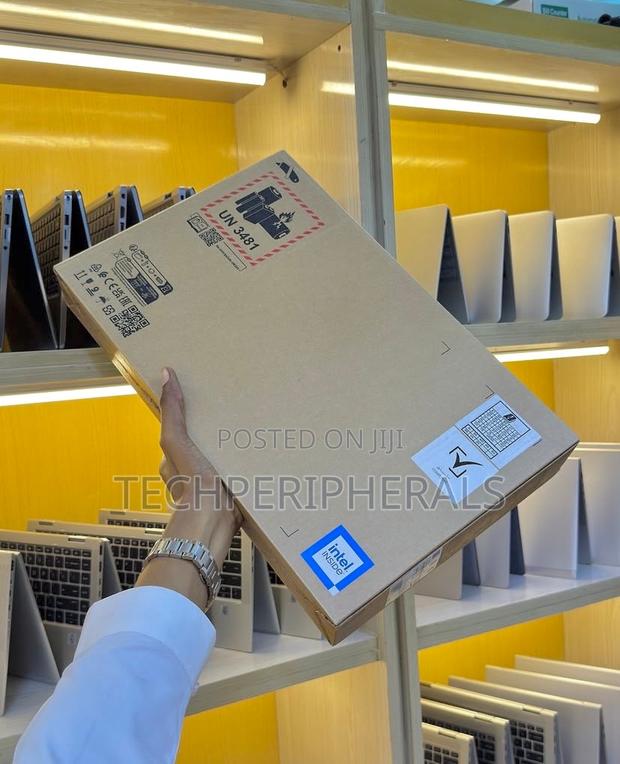New Laptop HP ProBook 450 8GB Intel Core i5 SSD 512GB · Photo 1