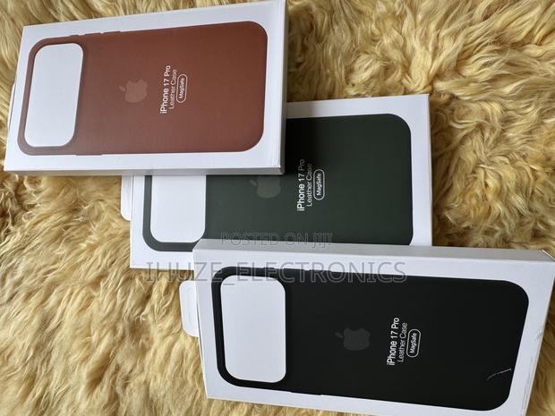 Genuine Magsafe Leather Case For iPhone 17pro / 17pro Max · Photo 1