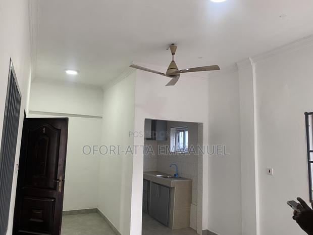 1bdrm Room & Parlour in Kasoa Obom Road, Effutu Municipal for rent · Photo 4