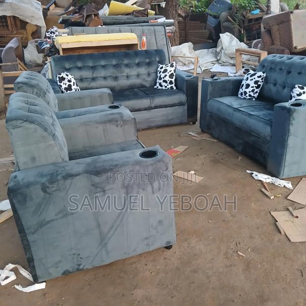 Quality King Sofa Full Set · Photo 1