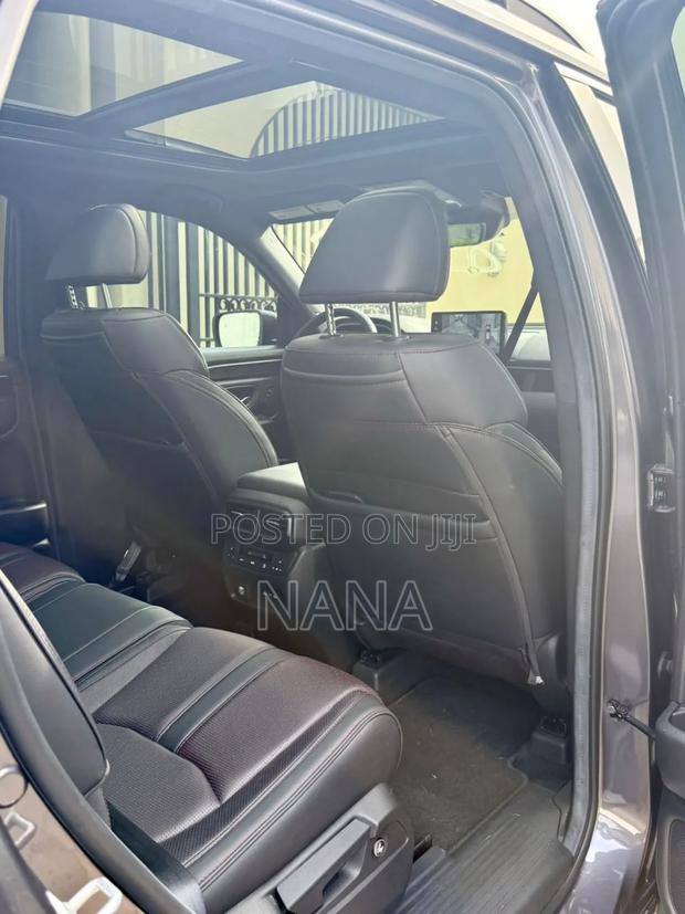 Honda Pilot Black Edition AWD 2025 Gray · Photo 8