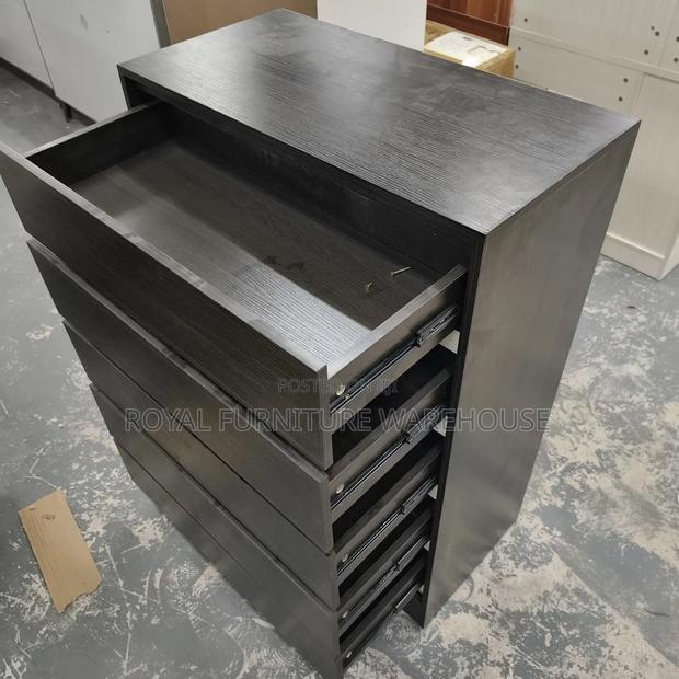 5 Drawers Cabinet. Black Color · Photo 2