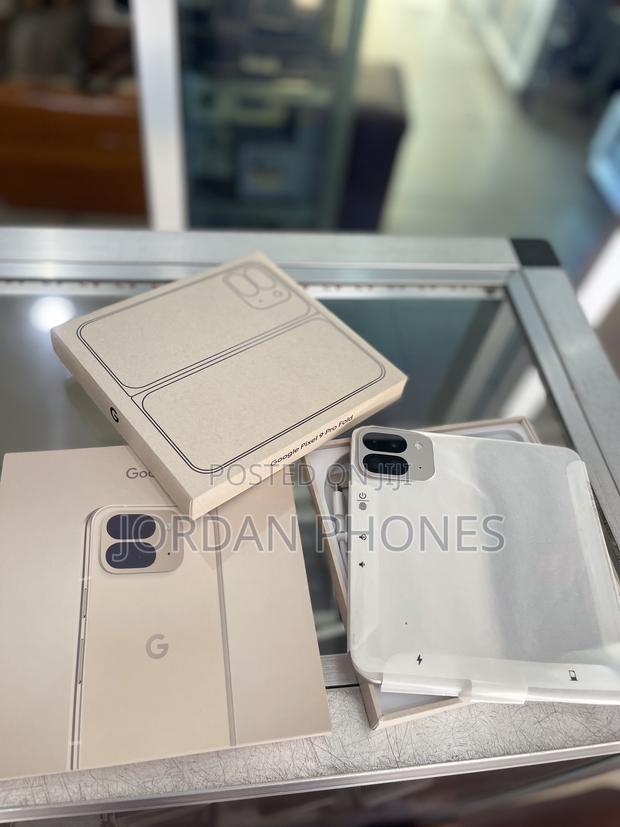 New Google Pixel 9 Pro Fold 512 GB Gold · Photo 3