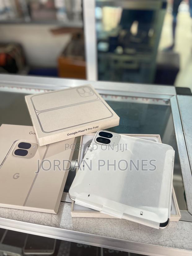 New Google Pixel 9 Pro Fold 512 GB Gold · Photo 5