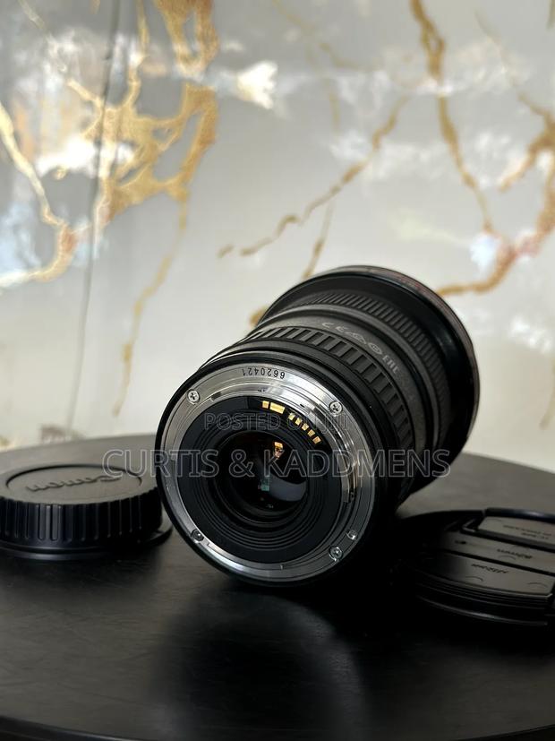 Canon 16-35nm F2.8 Ii Lens 99% New · Photo 2