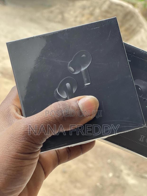 Airpods Pro 2nd Generation Black · Photo 6