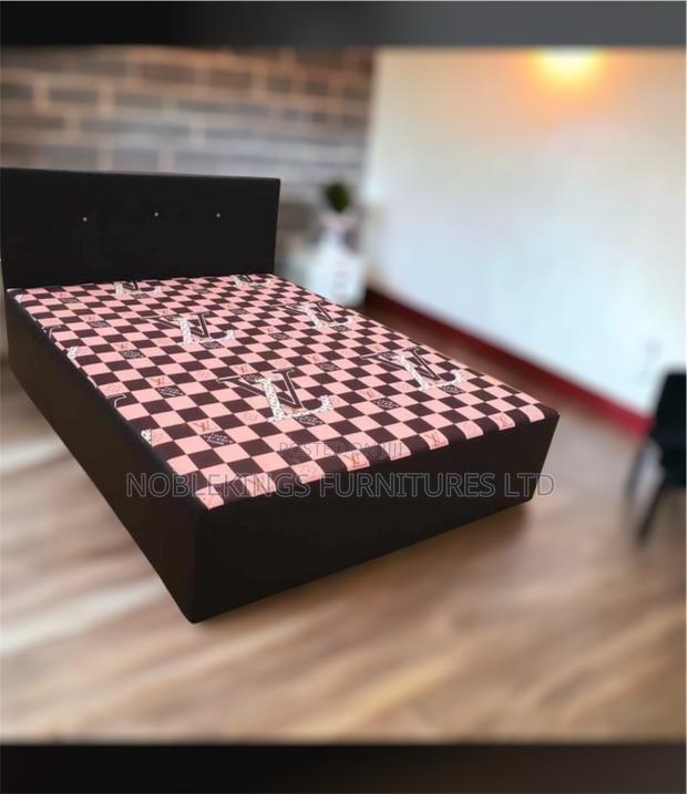 Durable Inbuilt Beds With Mattress · Photo 1