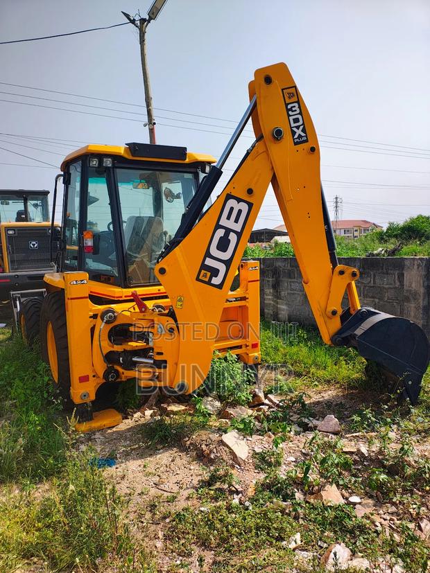 Brand New JCB 3dx 4x4 Backhoe - Extension Boom · Photo 3