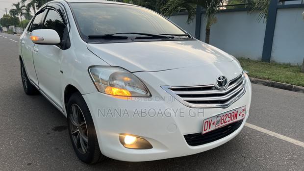 Toyota Belta 2011 White