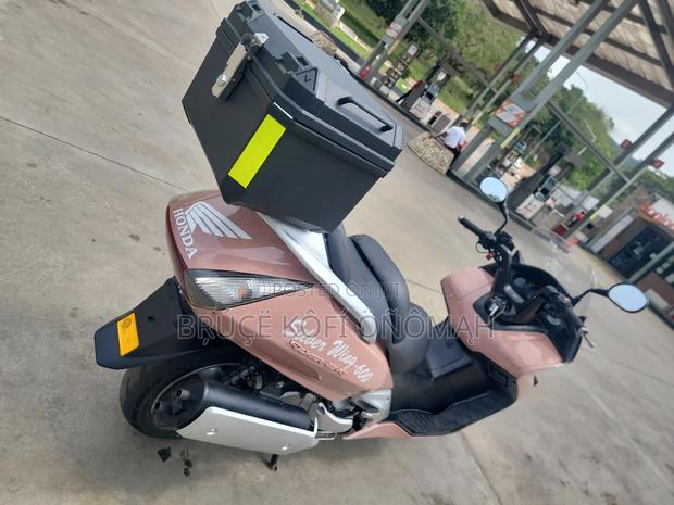 Honda Gold Wing 2012 Beige · Photo 4