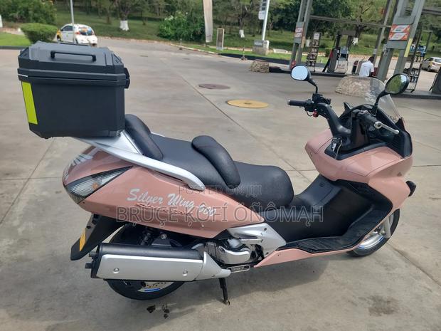 Honda Gold Wing 2012 Beige · Photo 5