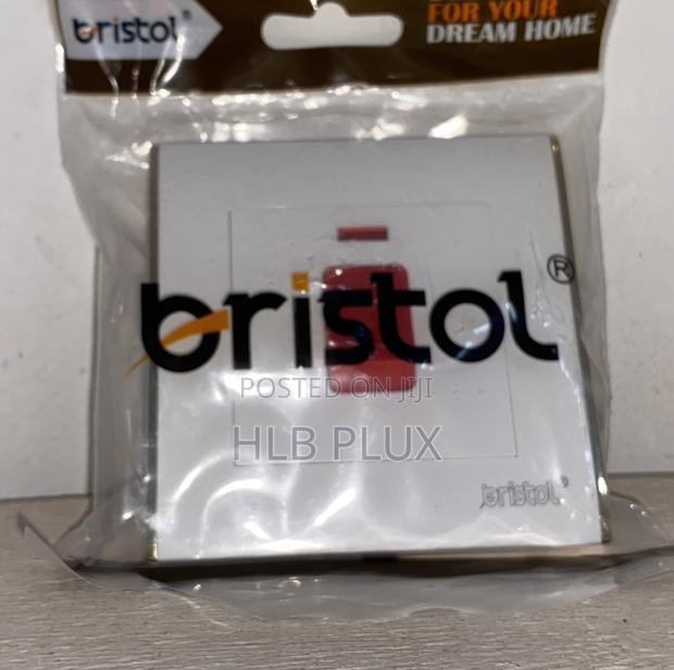 Bristol Ac Switch · Photo 3