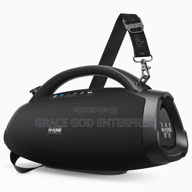 New W-king X20 Portable Outdoor Boombox Bluetooth Loud Speaker · Photo 1