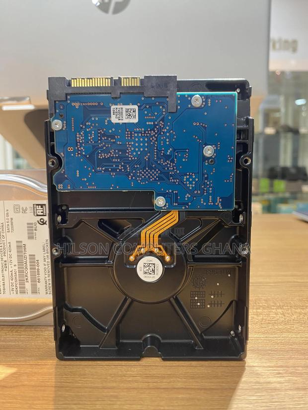 Toshiba Dt01aca100 1tb Sata Desktop Hard Drive · Photo 4