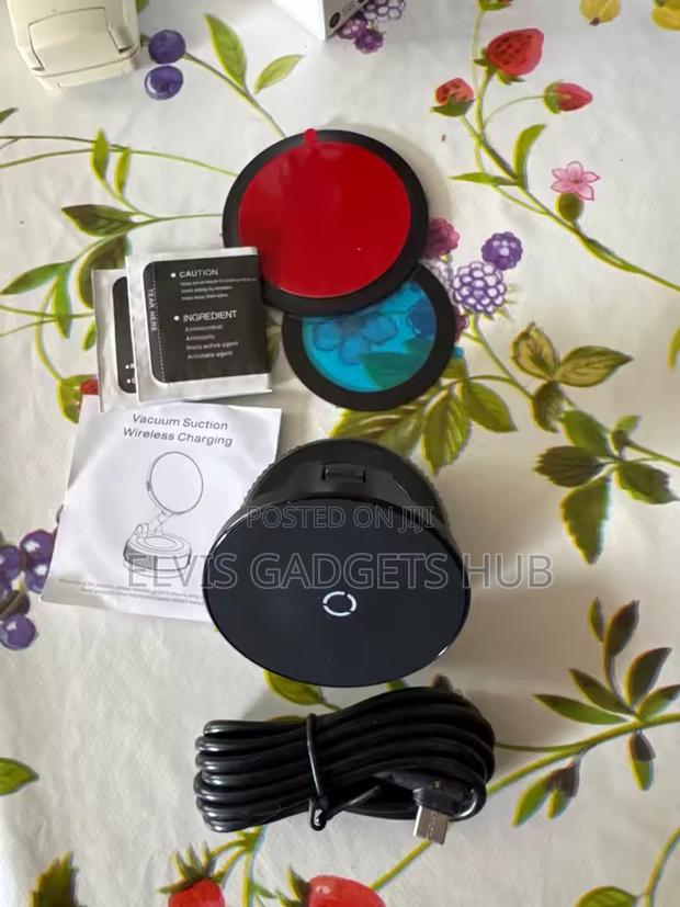 Vacuum Suction 15w Wireless Charging Phone Holder Mount · Photo 7